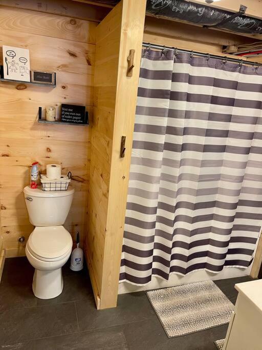 Cozy Log Cabin In ジム・ソープ エクステリア 写真